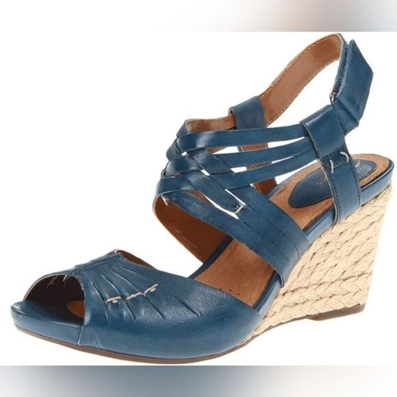 CLARKS wedge sandals lether size 9.5 - Picture 1 of 9